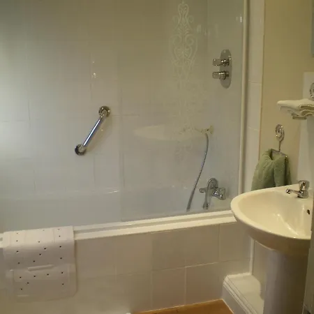 Laurel House 5* Penrith
