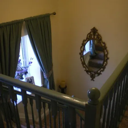 Laurel House Bed & Breakfast 5*