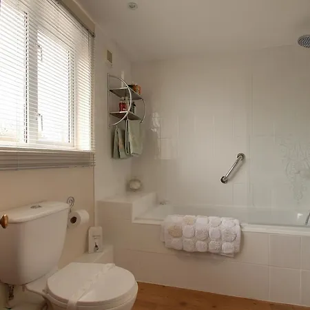 Laurel House 5* Penrith